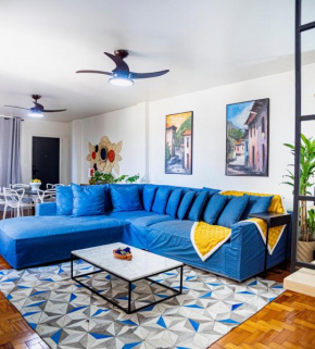 03 quartos , todo reformado, no posto 6 de COPACABANA enorme, 6 camas, ao lado de Arpoador e Ipanema , tudo climatizado , wifi e 3 smart tv, pauloangerami RP144